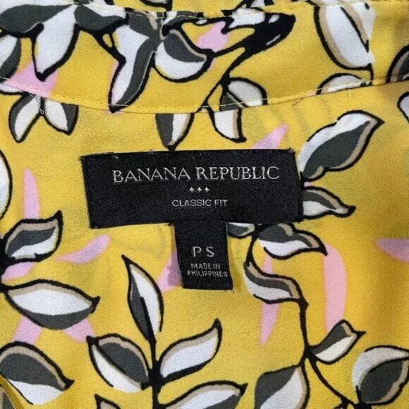 Banana Republic Yellow Floral Blouse Sleeveless Lightweight Size SP - Picture 13 of 14